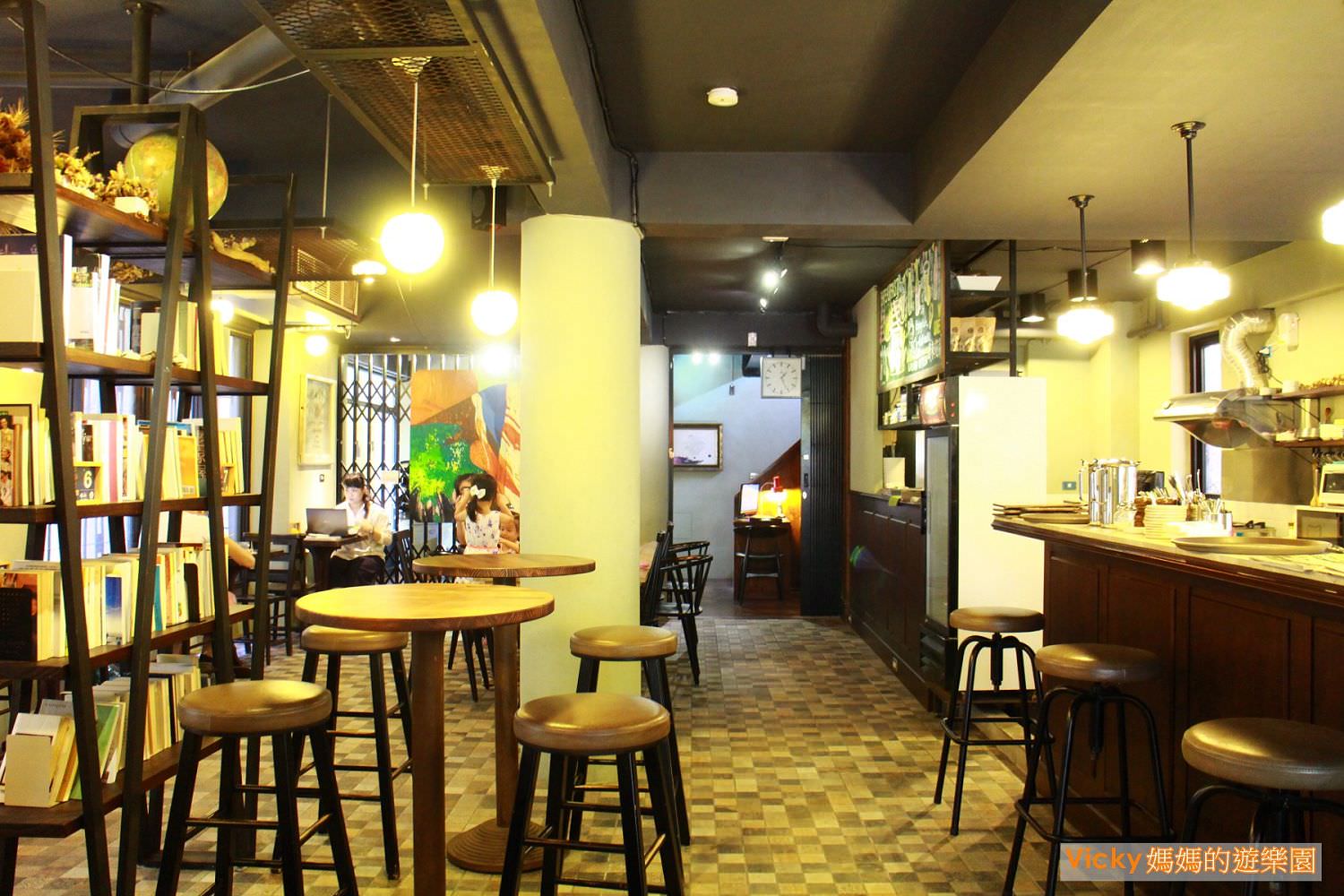 台南正興街美食︱正興咖啡館、未艾公寓，就愛宅在老屋裡