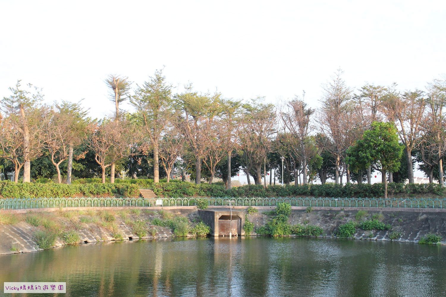 台南景點︱仁德麗池公園：有花有草，森林步道，可賞火車，是個清幽的小秘境阿