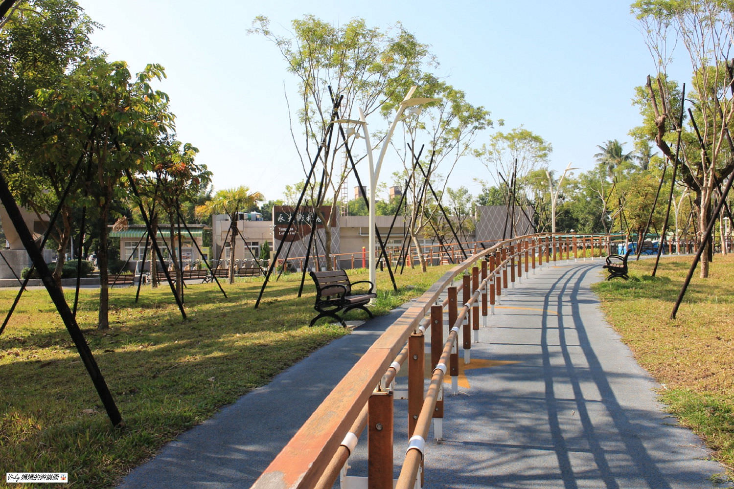 特色公園︱屏東永大公園的大木船超好玩，圍繞大木船的沙坑乾淨又細白