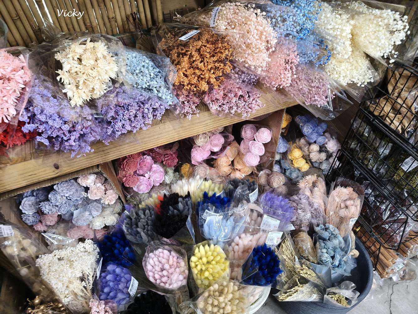 台南聖誕佈置推薦︱廣誠行:尋寶趣!DIY材料、花藝飾品批發價大公開 (2025更新) 台南聖誕佈置推薦︱廣誠行:尋寶趣!DIY材料、花藝飾品批發價大公開 (2025更新)