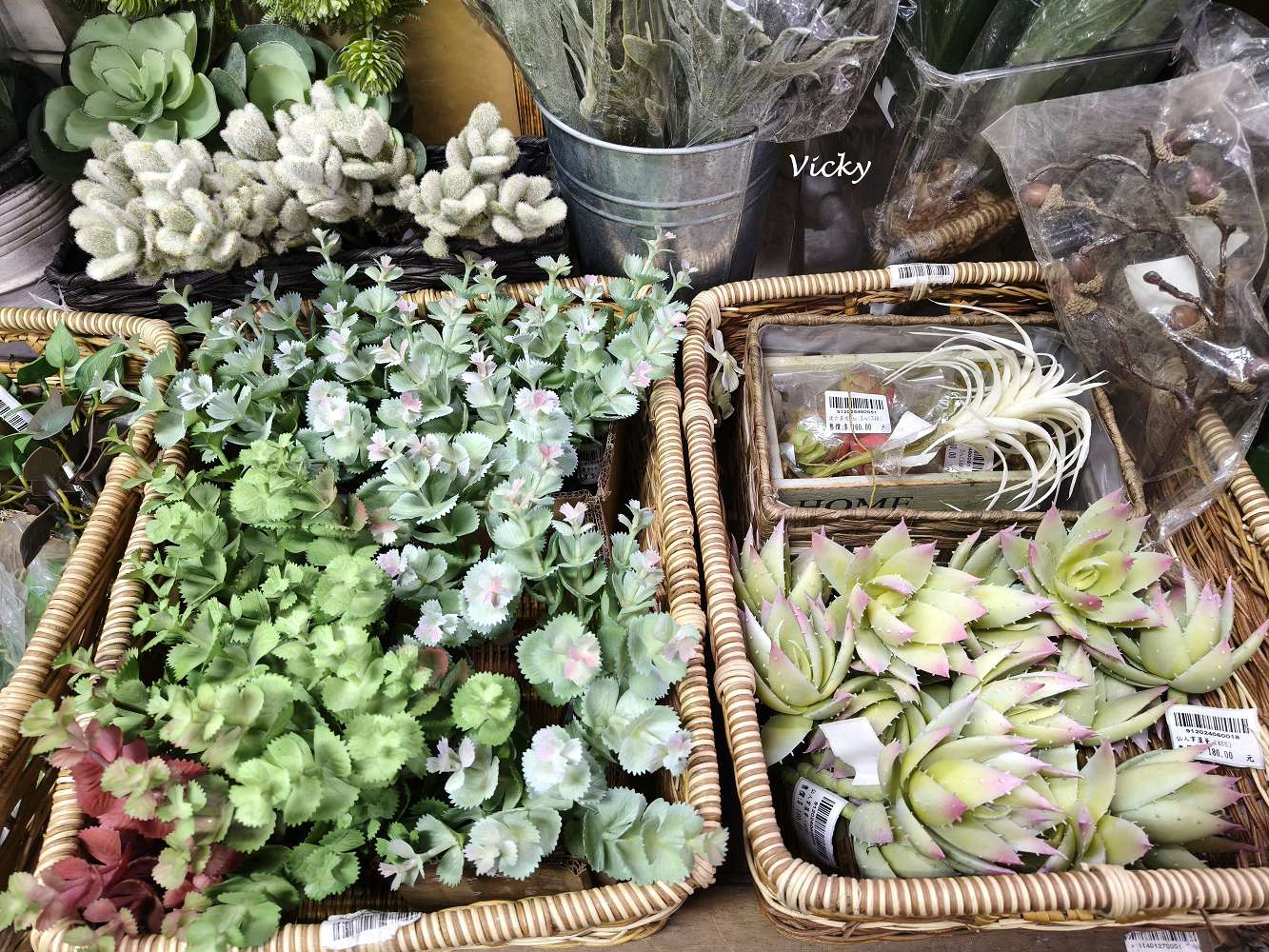 台南聖誕佈置推薦︱廣誠行:尋寶趣!DIY材料、花藝飾品批發價大公開 (2025更新) 台南聖誕佈置推薦︱廣誠行:尋寶趣!DIY材料、花藝飾品批發價大公開 (2025更新)