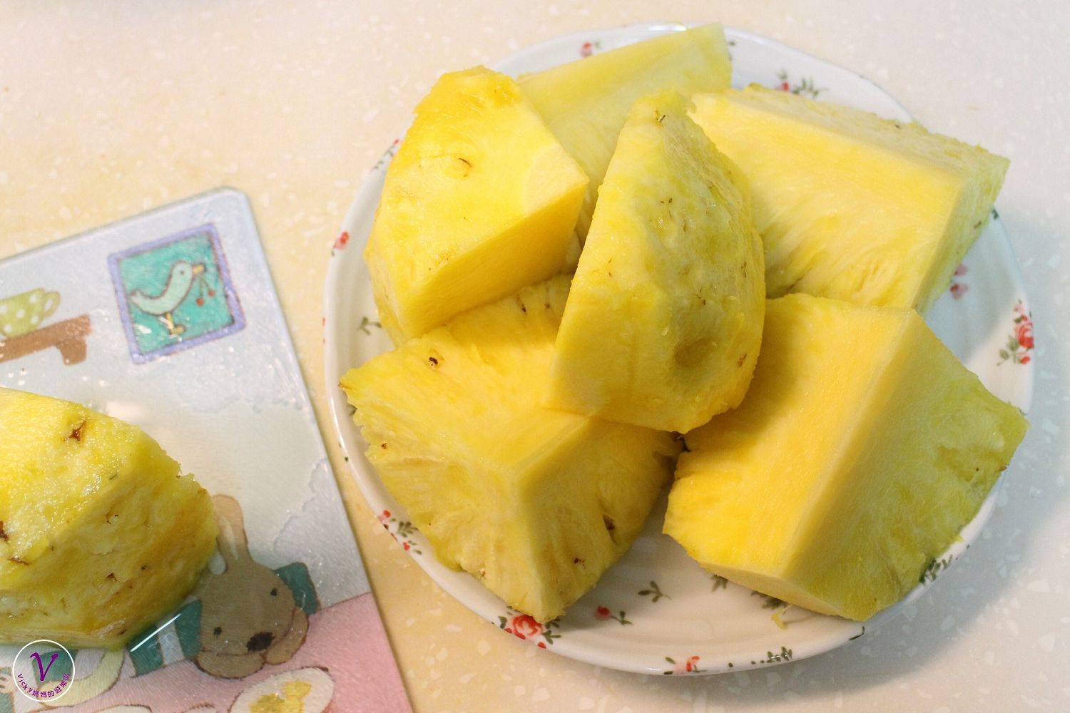 鳳梨簡易甜點︱鳳梨綿綿冰、鳳梨鮮奶酪，超簡單作法，媽媽輕鬆做；孩子開心吃