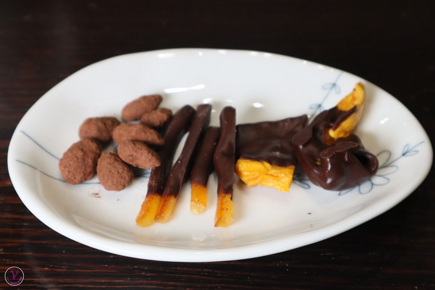 台南新餐廳︱阿信巧克力農場台南店：濃濃可可香，滿滿巧克力，經典冰淇淋