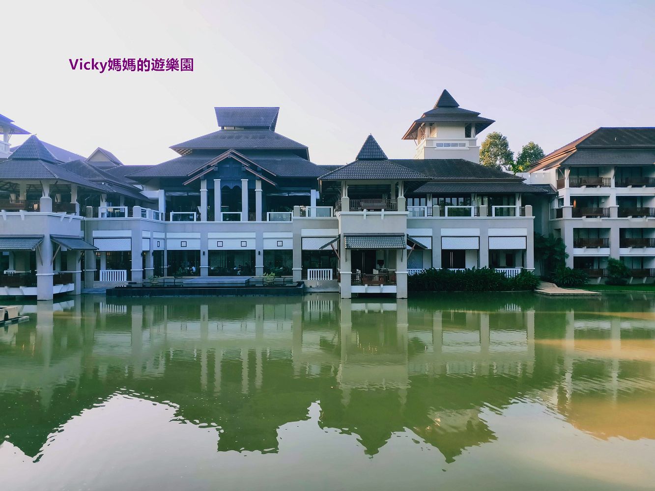 泰國住宿推薦︱清萊艾美度假村Le Méridien Chiang Rai Resort：打開門就是一片綠意，飯店內有山有水好愜意