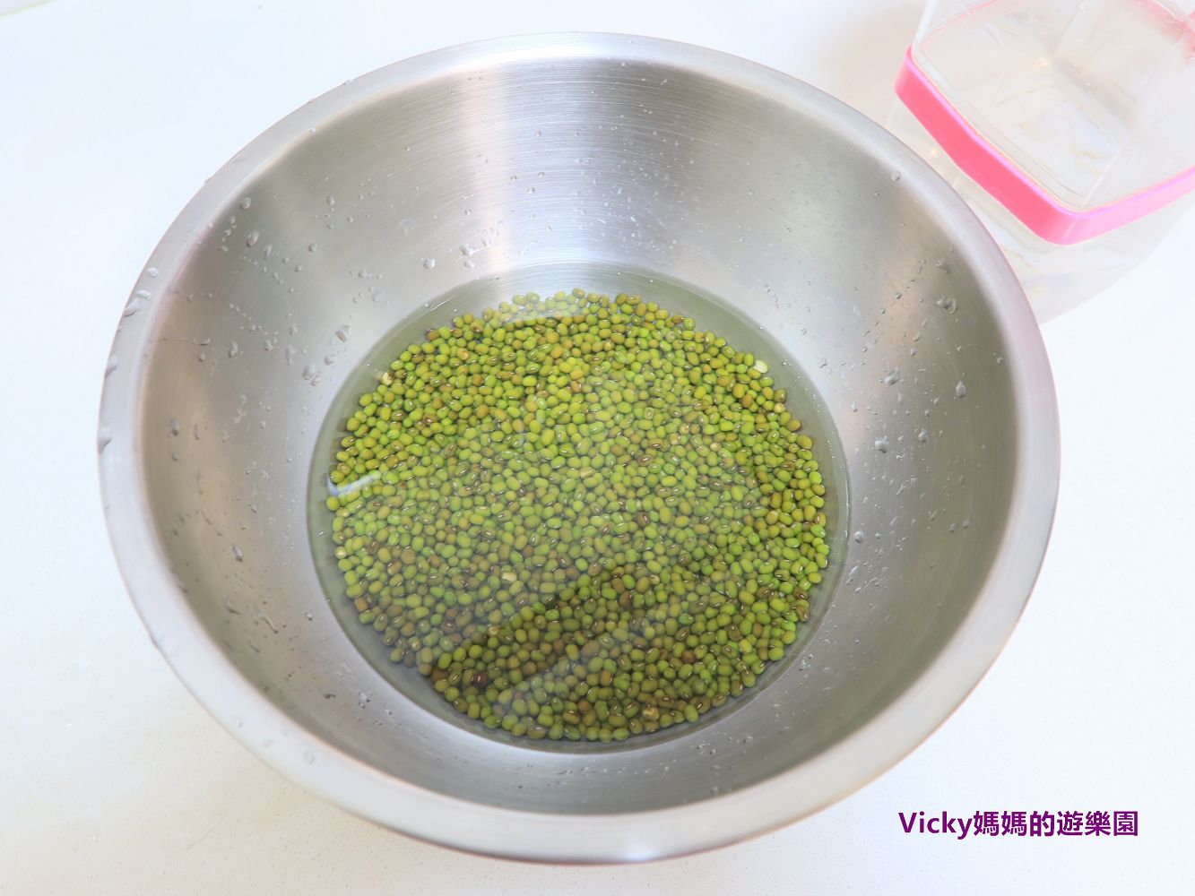 簡易料理︱沁涼綠豆湯：只要兩步驟，就可喝到冰冰涼涼綠豆湯，夏天就要喝這個來消暑