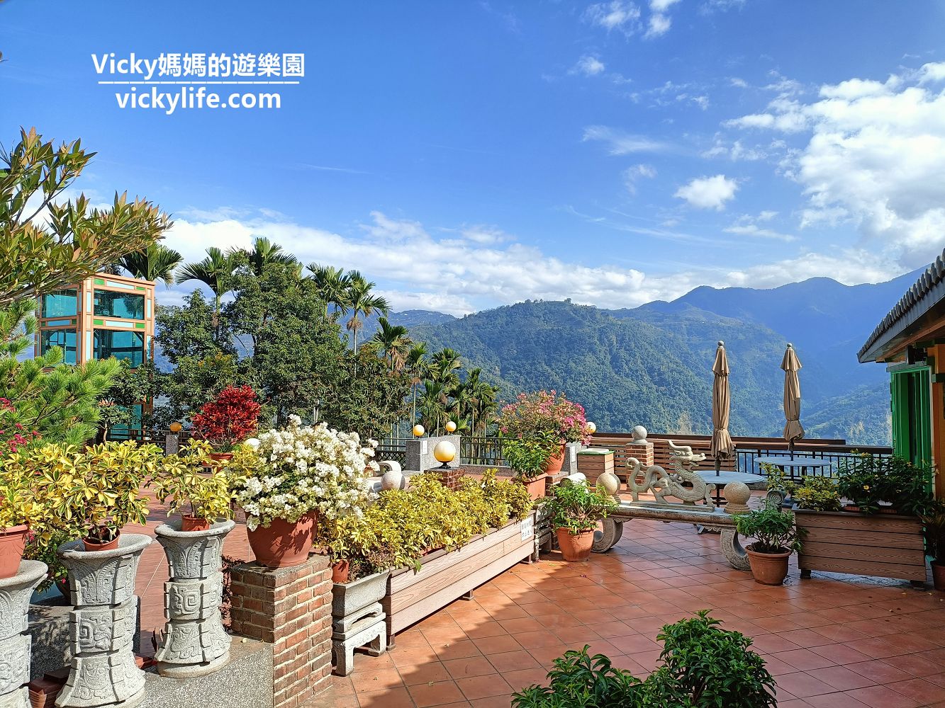 嘉義景點 嘉義梅山龍王金殿巧雲小棧 這是日本吧 一起來鳥語花香的梅山欣賞台版金閣寺 Vicky 媽媽的遊樂園