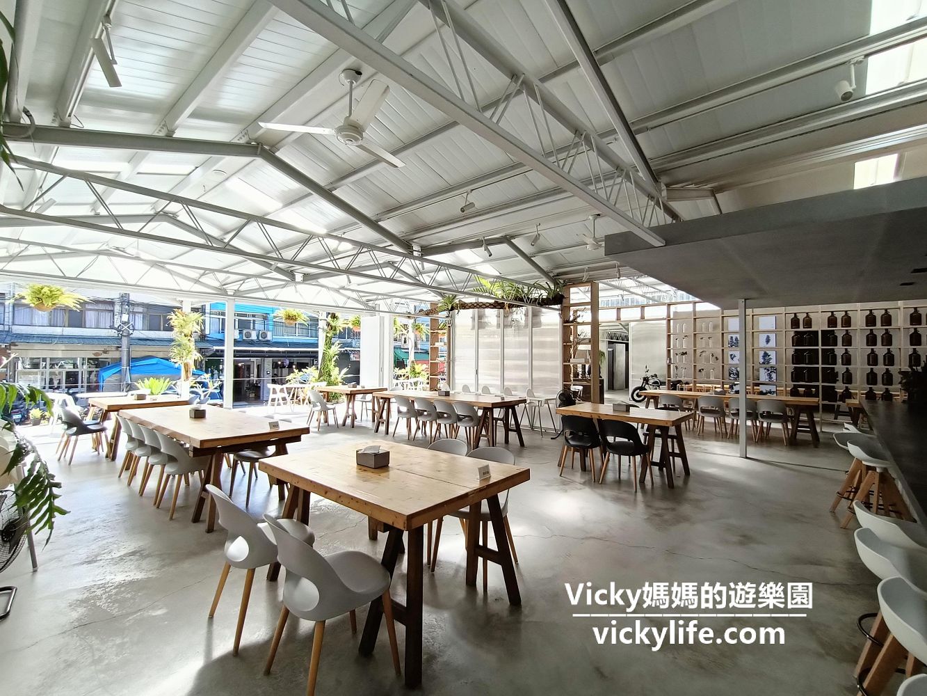 嘉義美食︱梅山 空氣圖書館：森林系餐廳，好看好拍好好吃，從早餐吃到午茶的特色料理餐廳