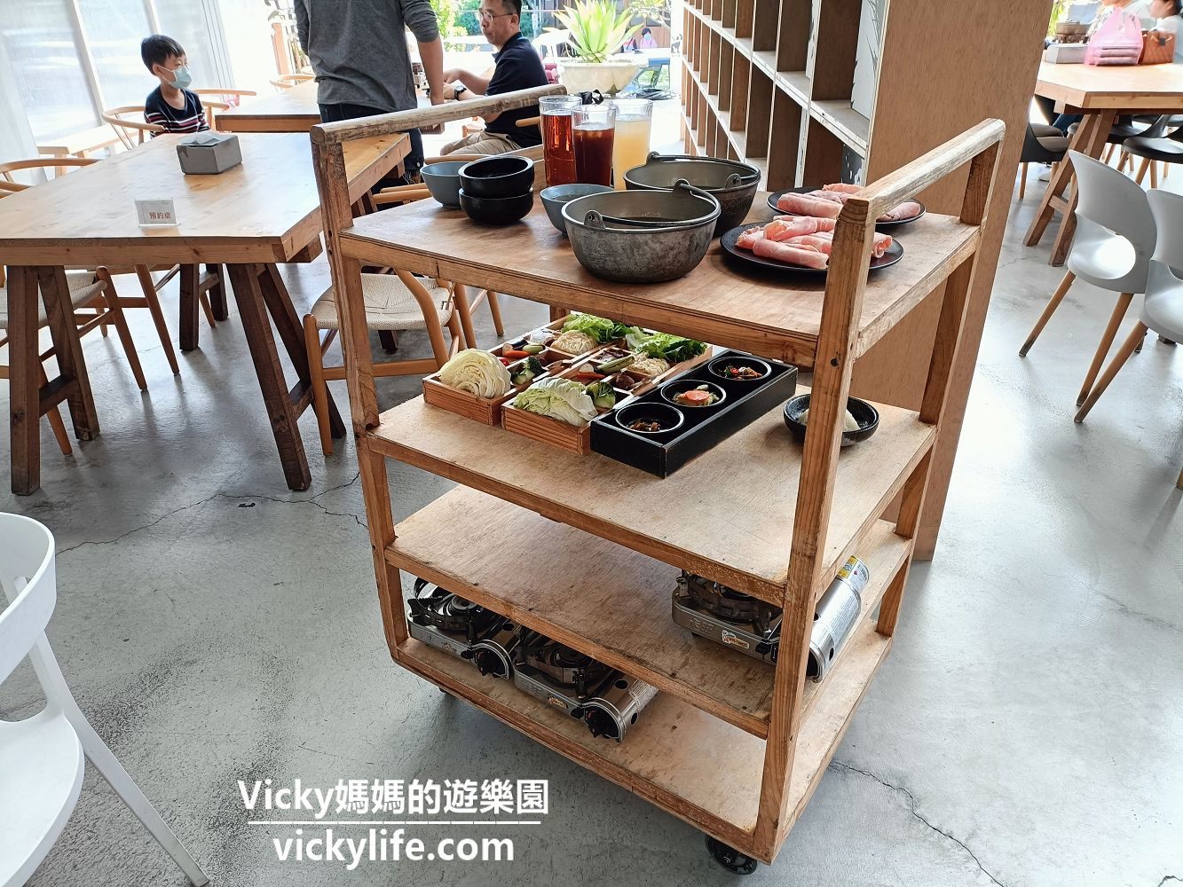 嘉義美食︱梅山 空氣圖書館：森林系餐廳，好看好拍好好吃，從早餐吃到午茶的特色料理餐廳