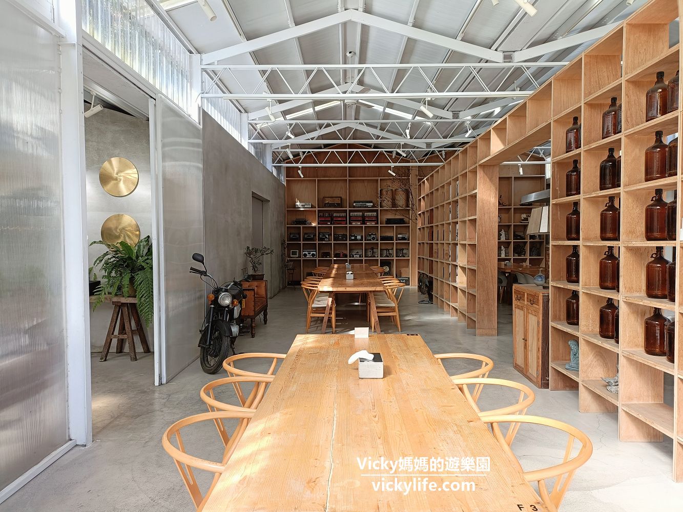 嘉義美食︱梅山 空氣圖書館：森林系餐廳，好看好拍好好吃，從早餐吃到午茶的特色料理餐廳