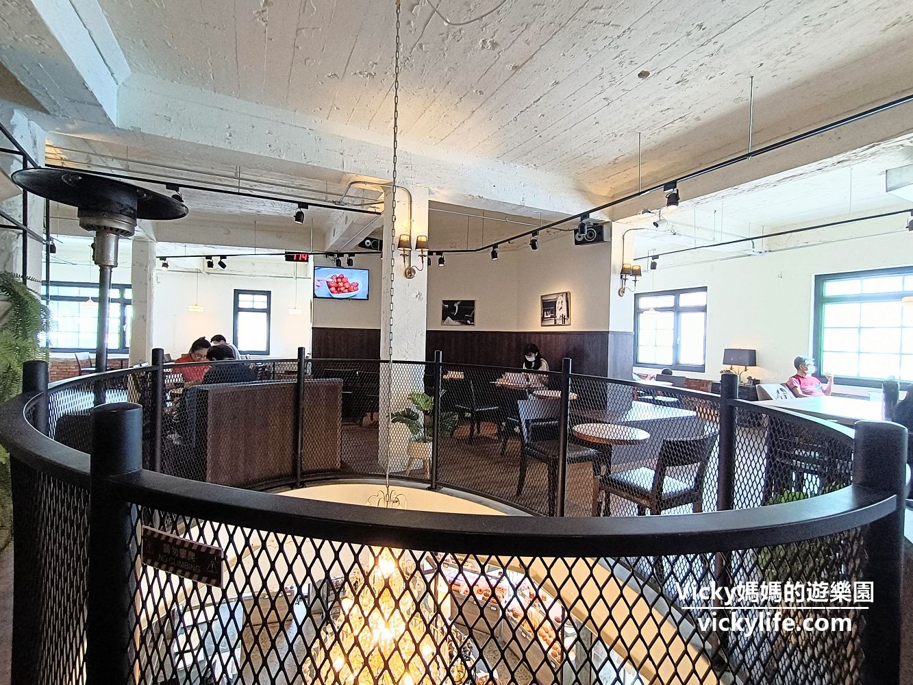 台南老屋咖啡廳︱多那之台南西門門市：寶美樓外貌重現，古蹟內享受平價咖啡