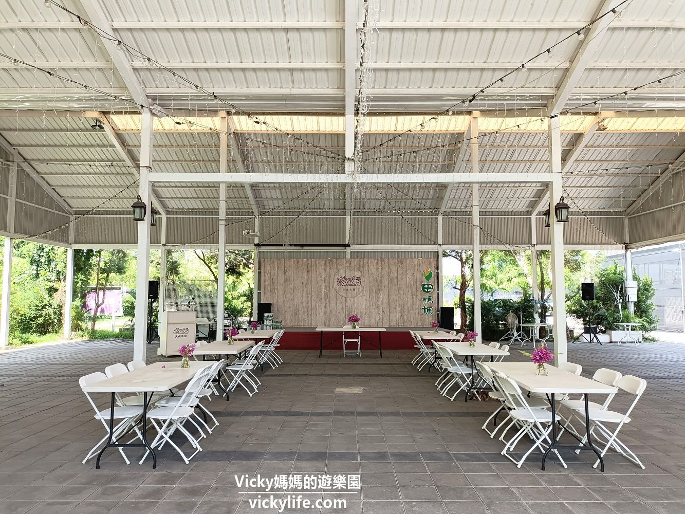 屏東竹田 天使花園熱帶蘭花休閒農場：白色教堂是婚攝婚宴絕佳地點，也歡迎散客入內用餐