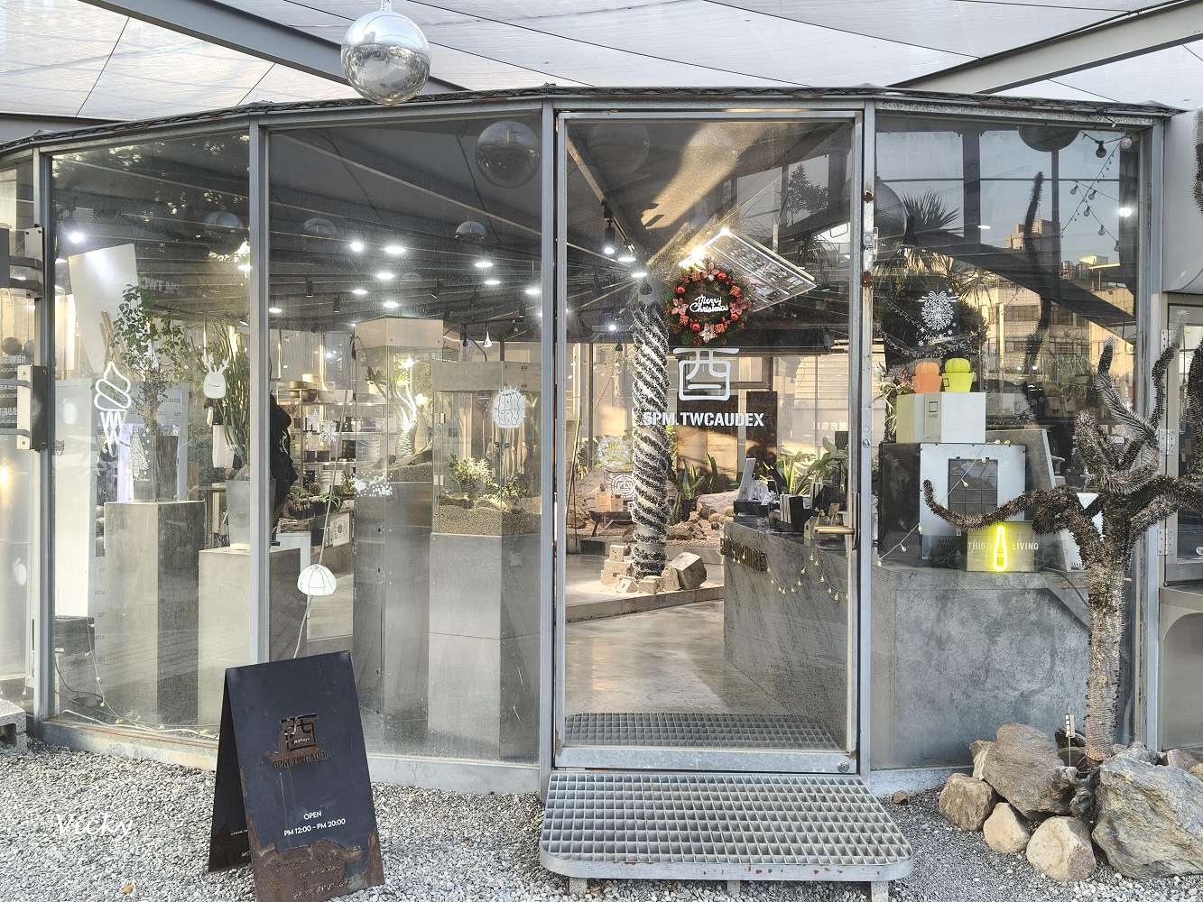 台中PARK2草悟廣場：城市裡的綠洲，每個角落都好拍，每家店各自獨領風騷，停車資訊，2026更新