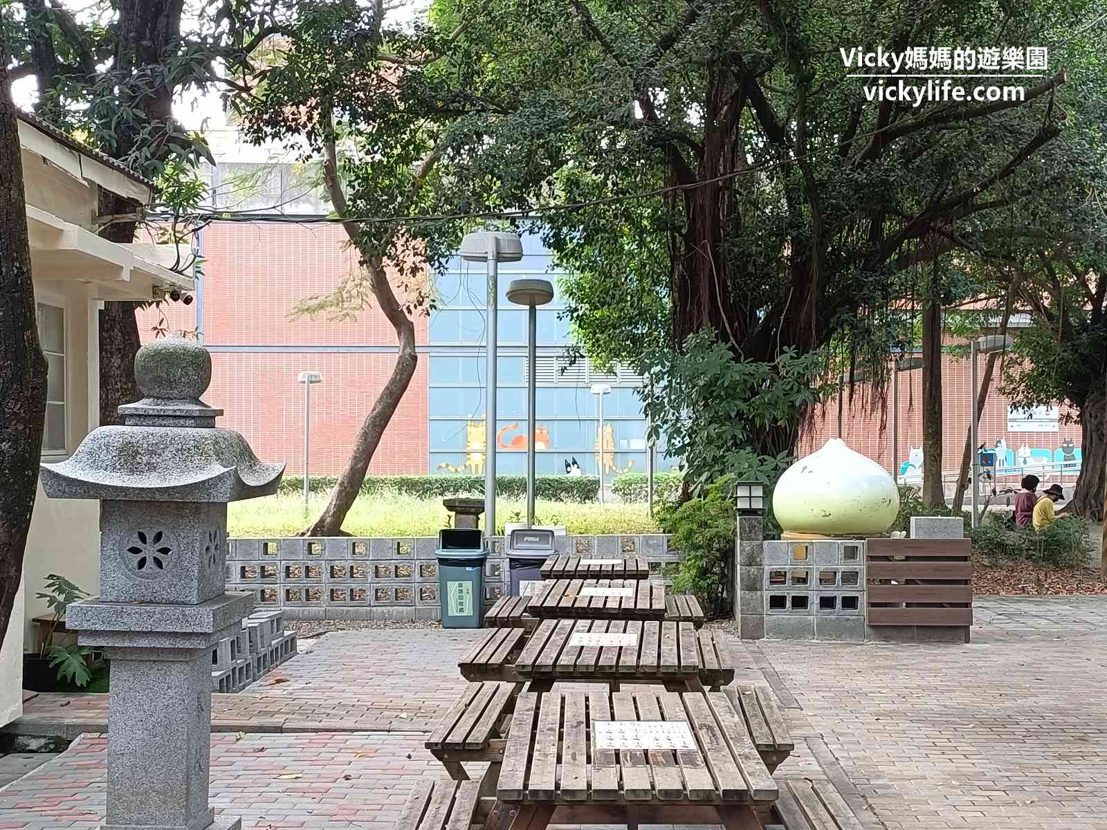 高雄景點|橋頭糖廠：免門票遊覽園區，搭五火車吃台糖特色冰棒，還能在日式庭園喝茶