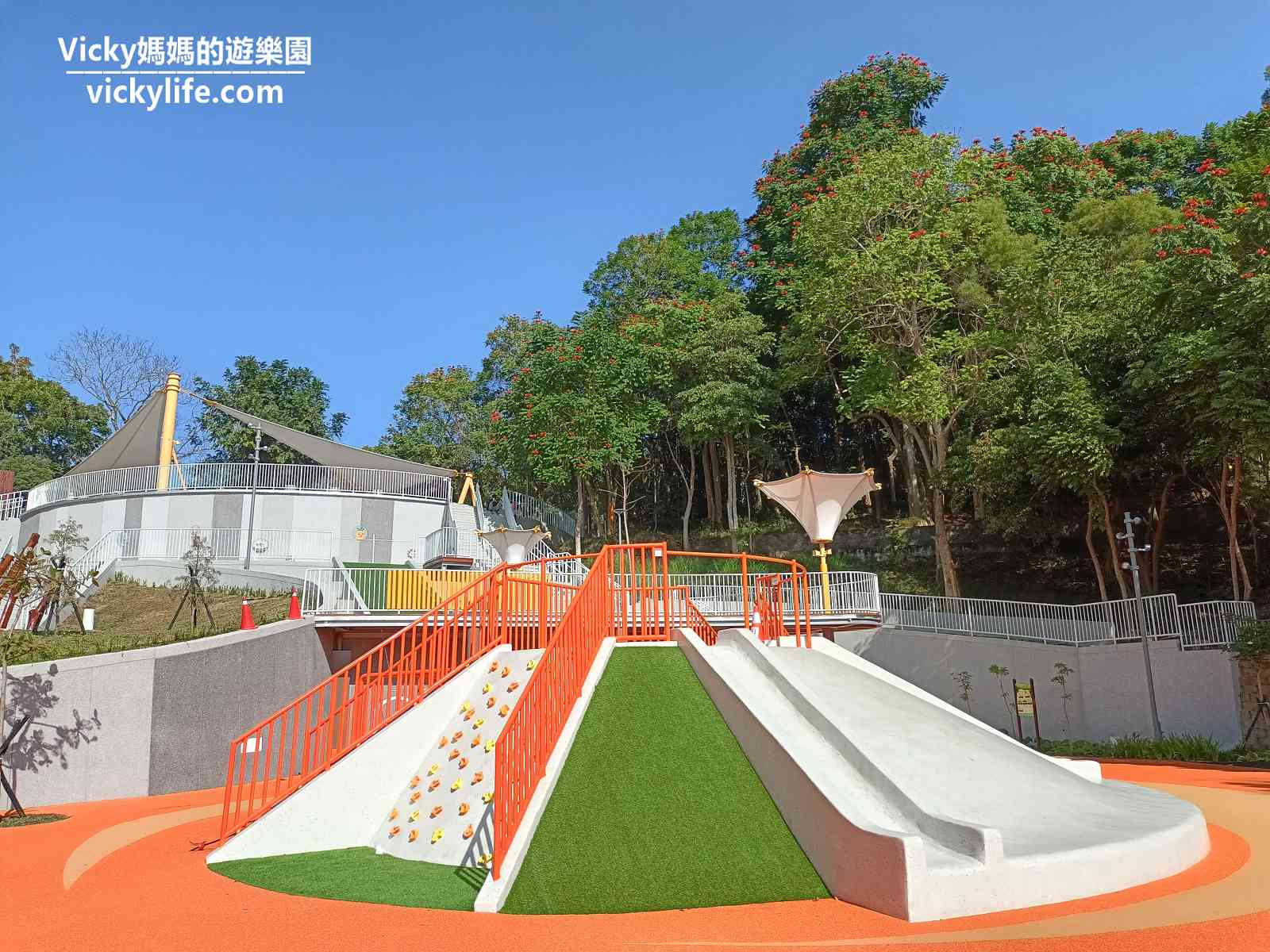 台南公園|新化虎頭埤全齡式地景遊憩場：玩滑梯同時還能欣賞湖景，這也太幸福了吧