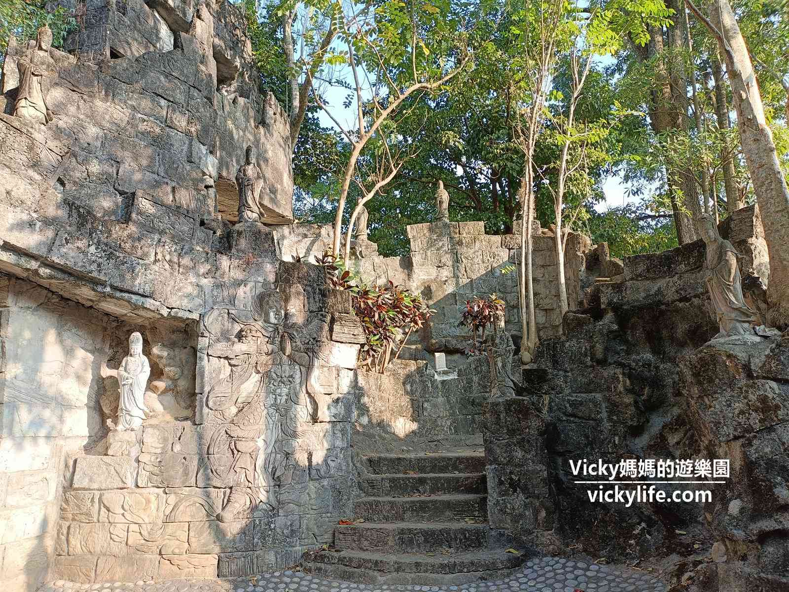 台南景點︱楠西萬佛寺 小普陀禪修公園：台版吳哥窟，金龍船、鐘乳石、古城、石林、岩洞、蝙蝠在這裡都看得到