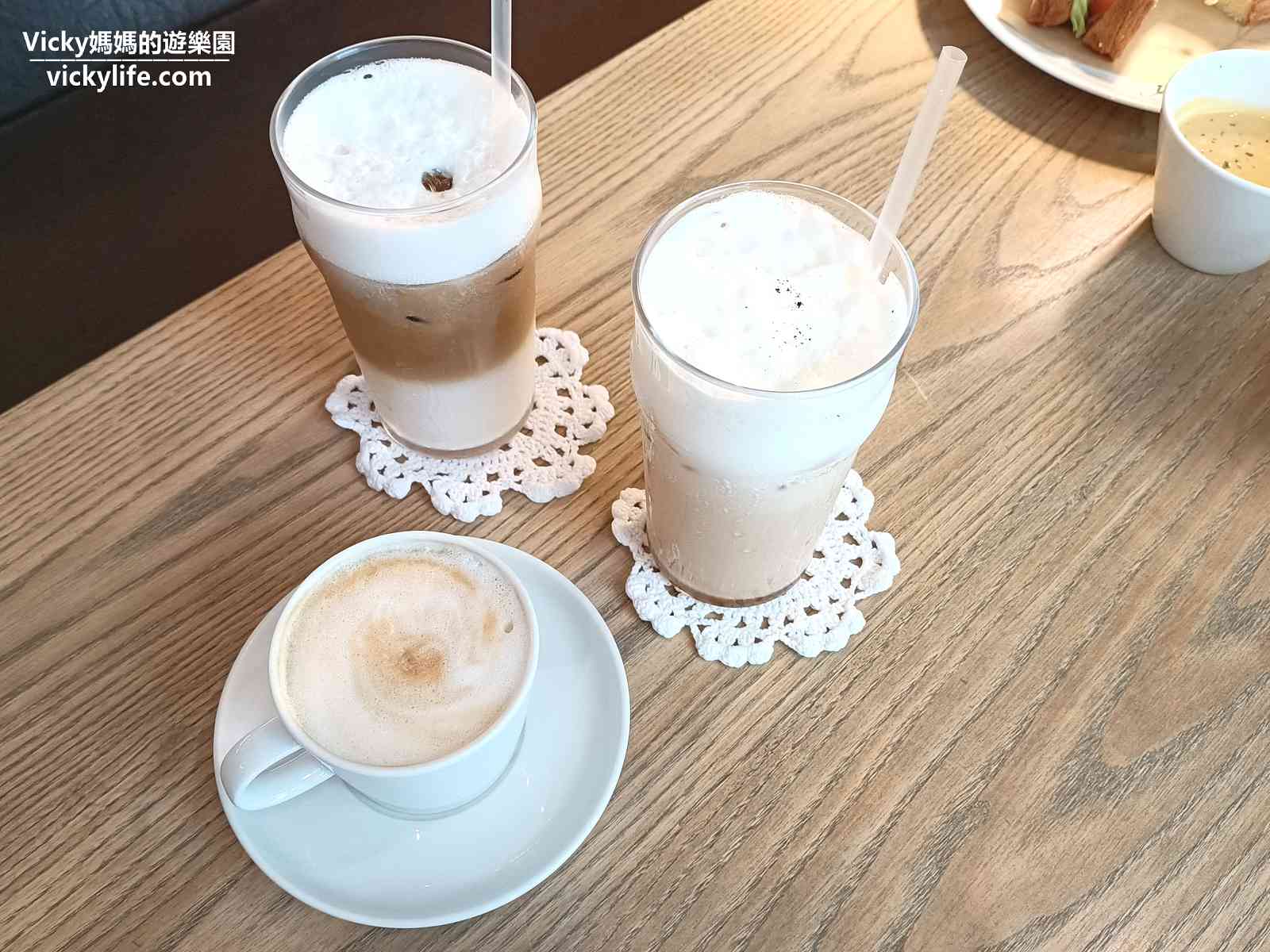 台南早午餐︱東區虫二咖啡：隱身於府都建設豪宅內的咖啡館，用餐還能欣賞水池美景(菜單)