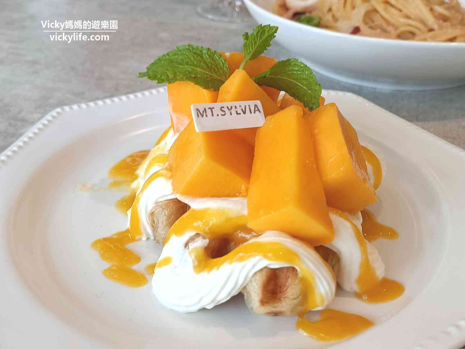 台南咖啡館︱MT.Sylvia Coffee 雪山貓：隱身於工業區內的絕美餐廳，從飲品到餐點再到甜點，每樣都好精緻(菜單)