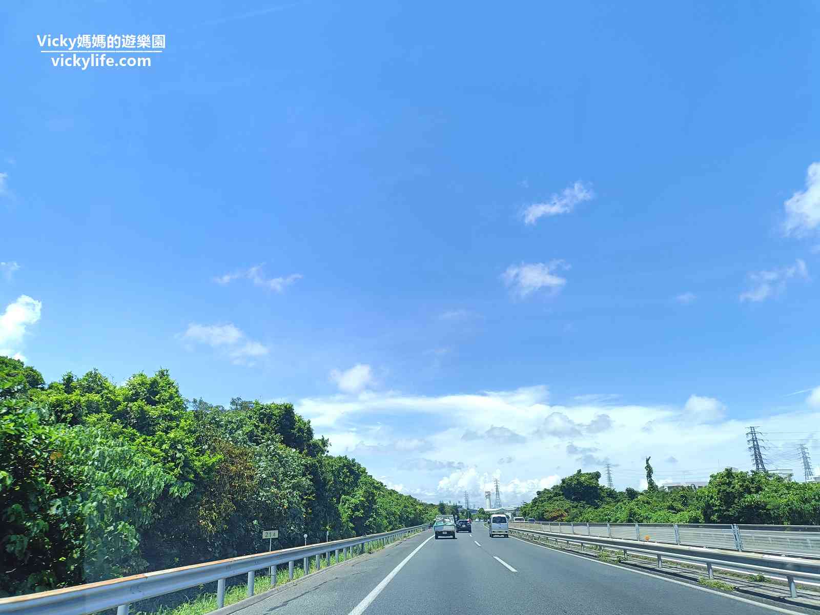 沖繩景點︱古宇利大橋 南端觀景台：沖繩最美大橋，海天一色彷彿電影場景的美麗海景