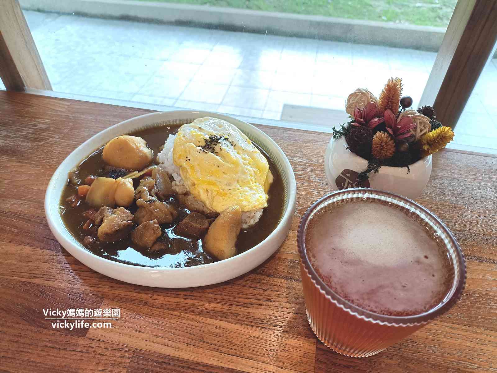 台南東區早午餐︱巷隅咖啡：文化中心附近的職人手沖咖啡，喝咖啡喝茶用餐都合適，也有咖啡教學和場地出租服務(菜單)