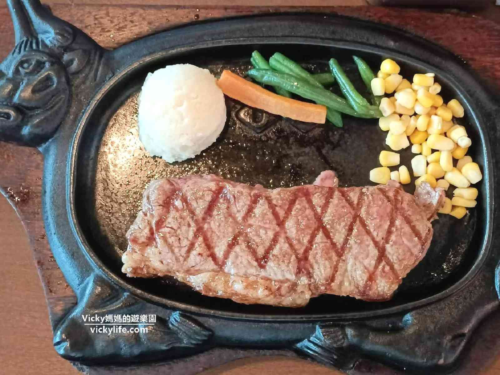 沖繩美食︱Steakhouse 88美麗海店：離美麗海水族館5分鐘60年歷史的美式風格牛排屋，沙朗牛、紐約牛好吃耶！沖繩在地人也喜歡