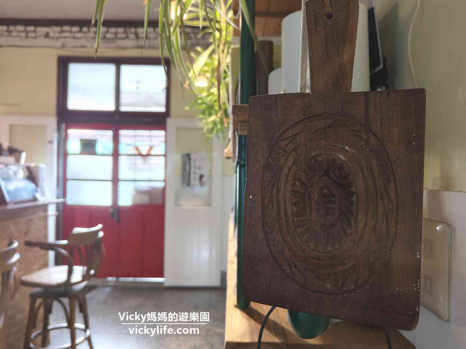 台南東區早午餐︱城東合作社咖啡(菜單)：巷弄內老屋咖啡館，台灣造型的紅咖哩紐約客牛排飯好好吃