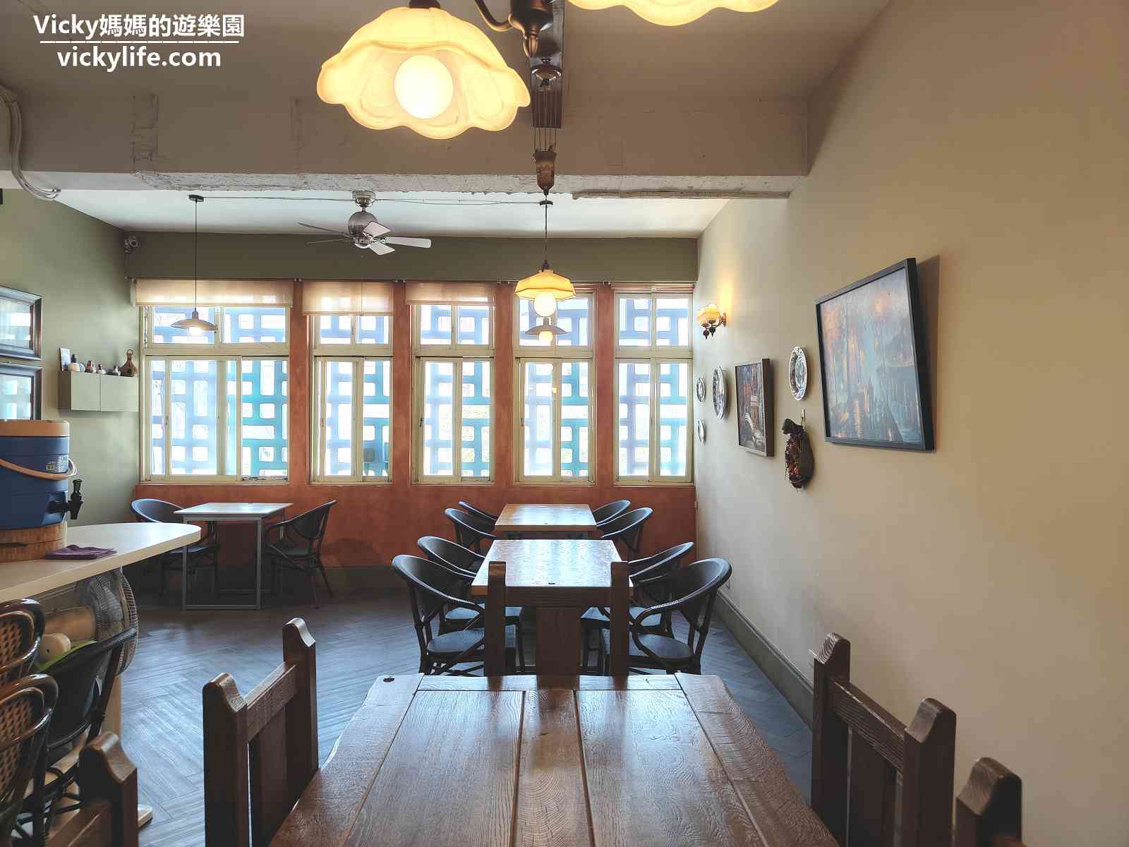 慶中街 油條飛了 早午餐：台南大學周邊 溫新鄉村風異國料理，義大利麵好好吃(菜單)