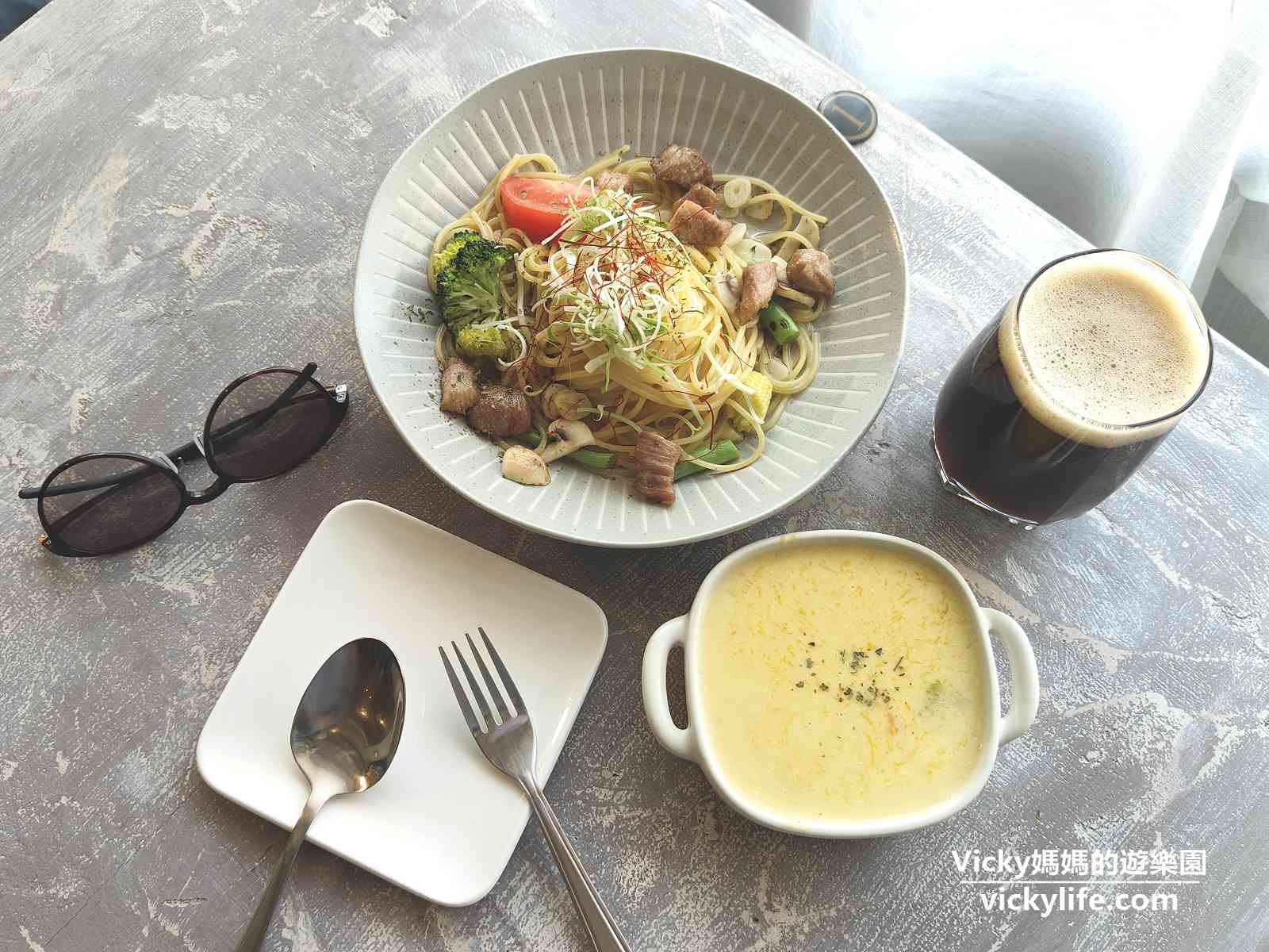 慶中街 油條飛了 早午餐：台南大學周邊 溫新鄉村風異國料理，義大利麵好好吃(菜單)