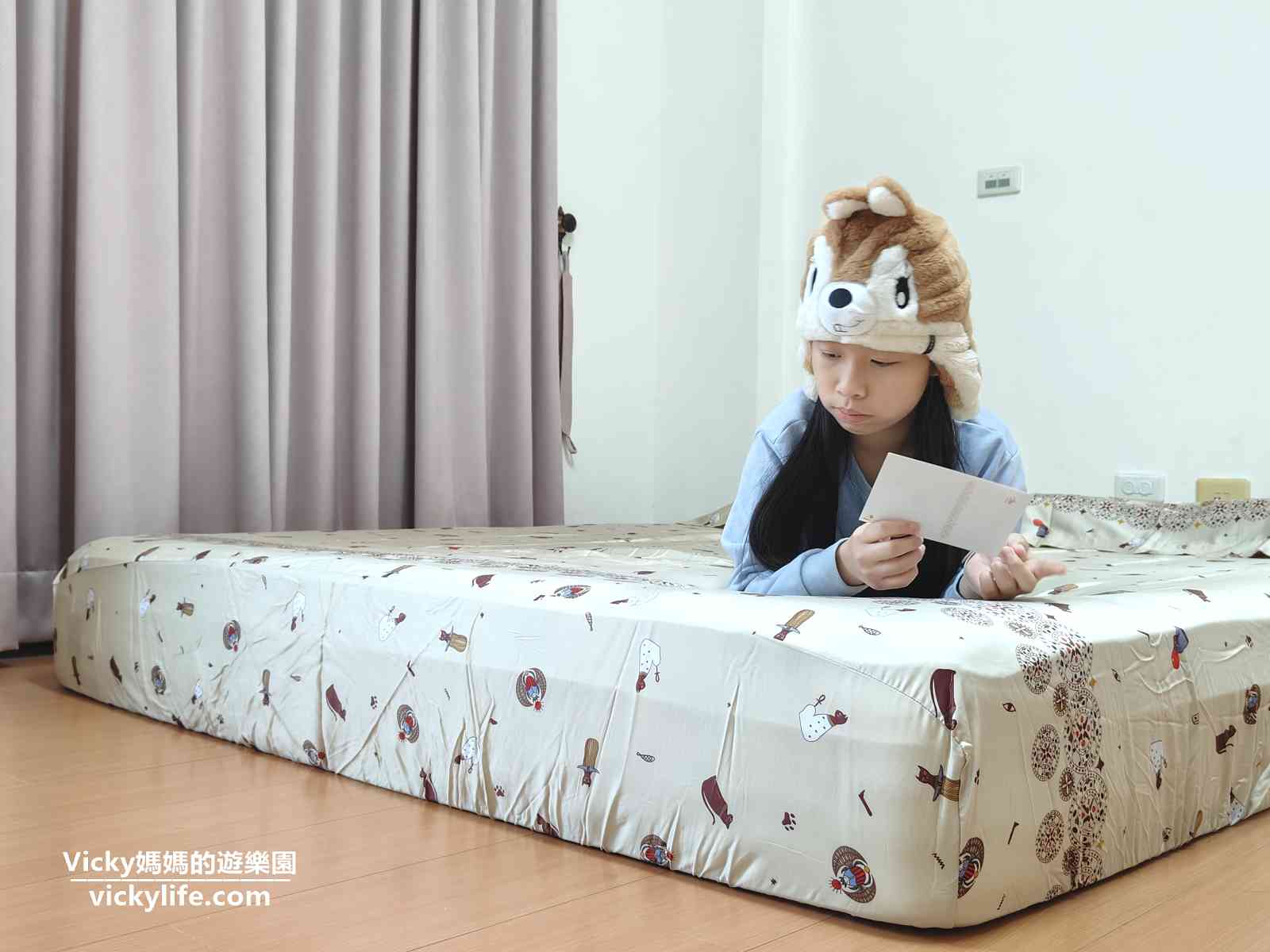 好好睡 棉床本舖！插畫聯名款 喵努比斯 100%天絲床包柔順親膚，獨家開發 AlizzZ愛麗絲三折床墊 可兩用，都是MIT台灣製！