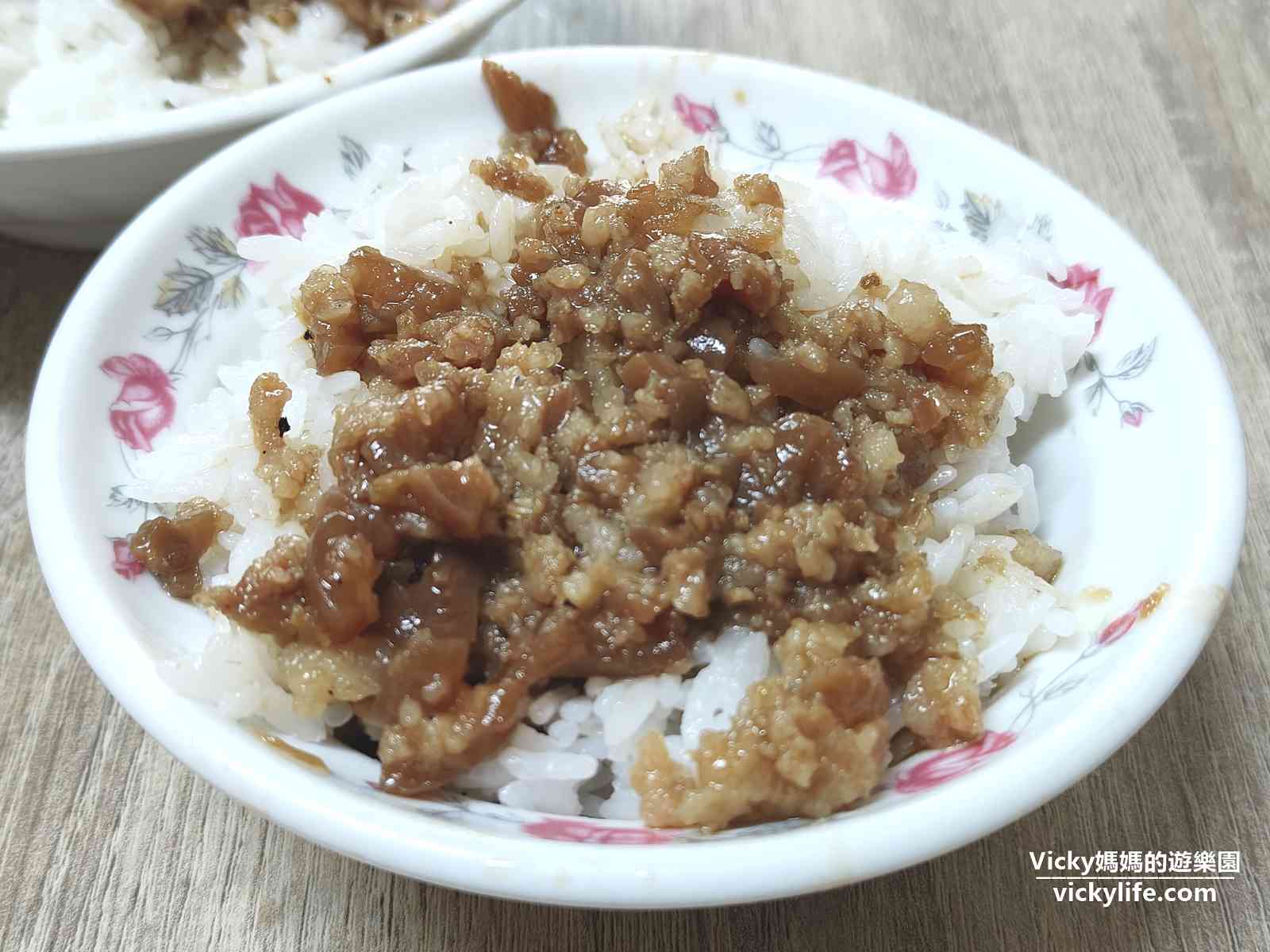 台南牛肉湯︱歸仁 阿賢牛肉湯：美味又甜甜價的好喝牛肉湯，附菜單