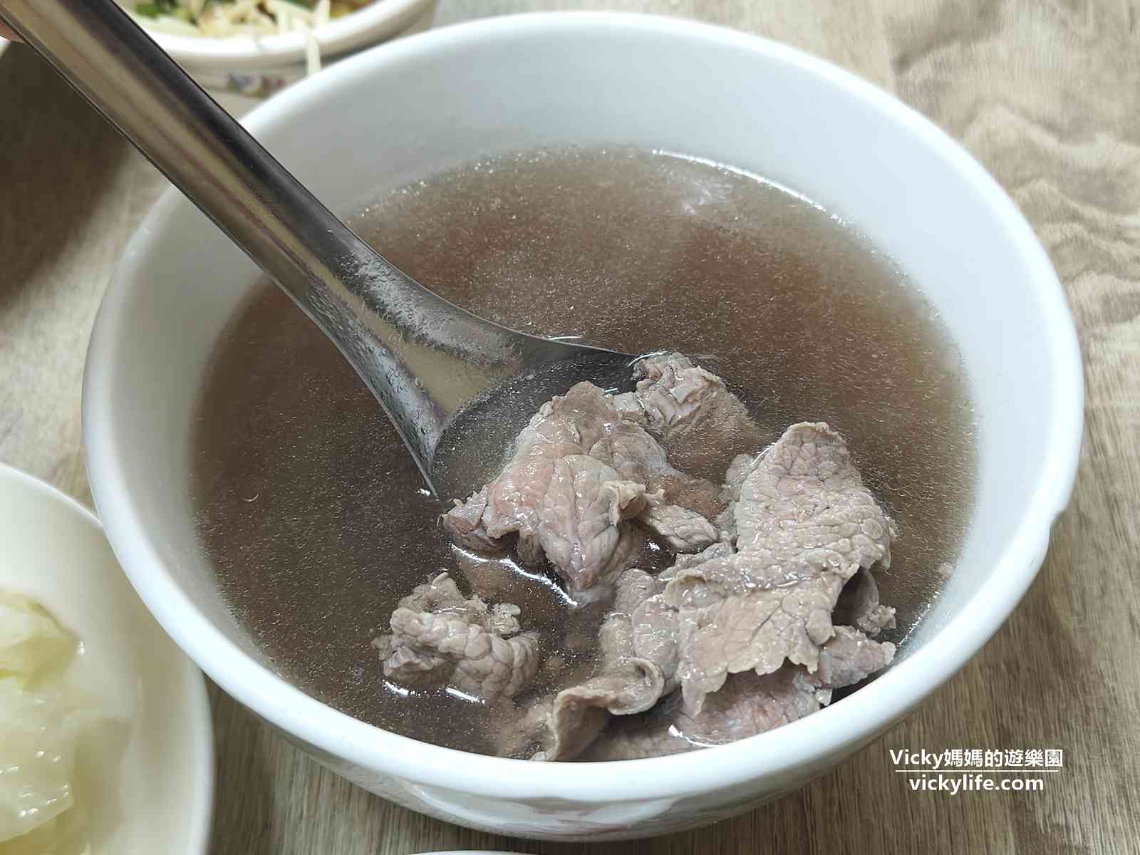 台南牛肉湯︱歸仁 阿賢牛肉湯：美味又甜甜價的好喝牛肉湯，附菜單