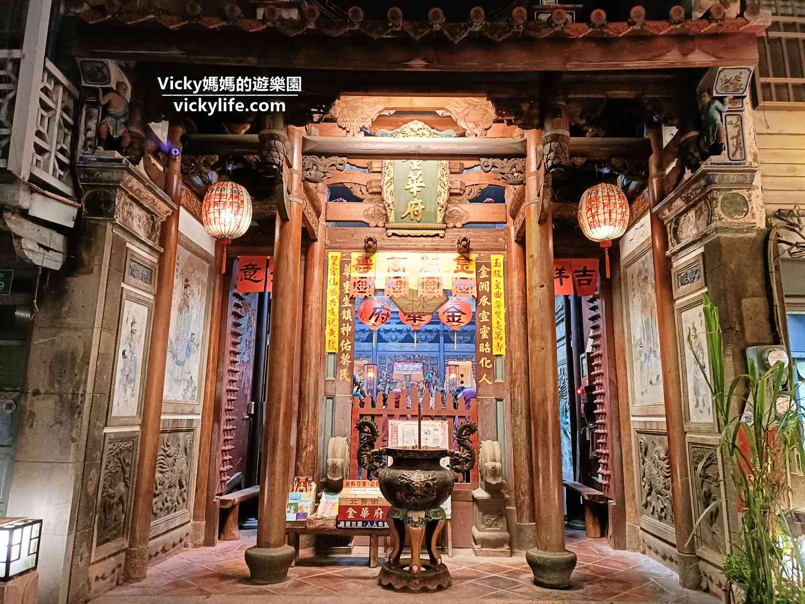 台南特色街道︱神農街：無論白天或黑夜都美麗