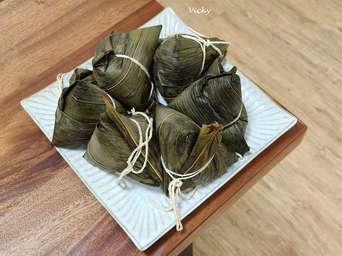 台南肉粽︱遠馨阿婆肉粽：價格平實，真材實料的好味道，附售價表