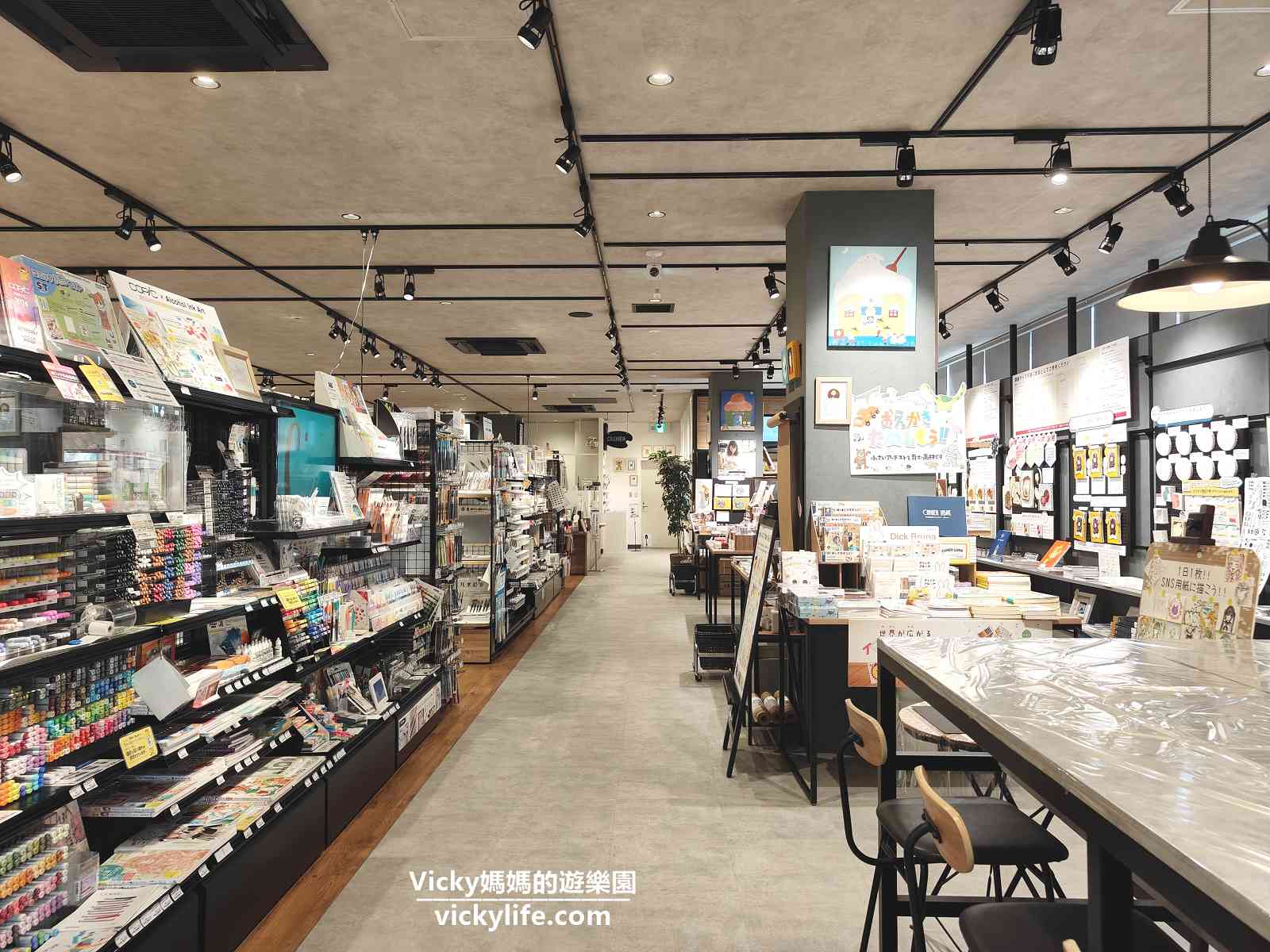 大阪心齋橋︱非逛不可美術用品店︱KAWACHI Shinsaibashiten：好像美術館，逛著逛著人都優雅了起來