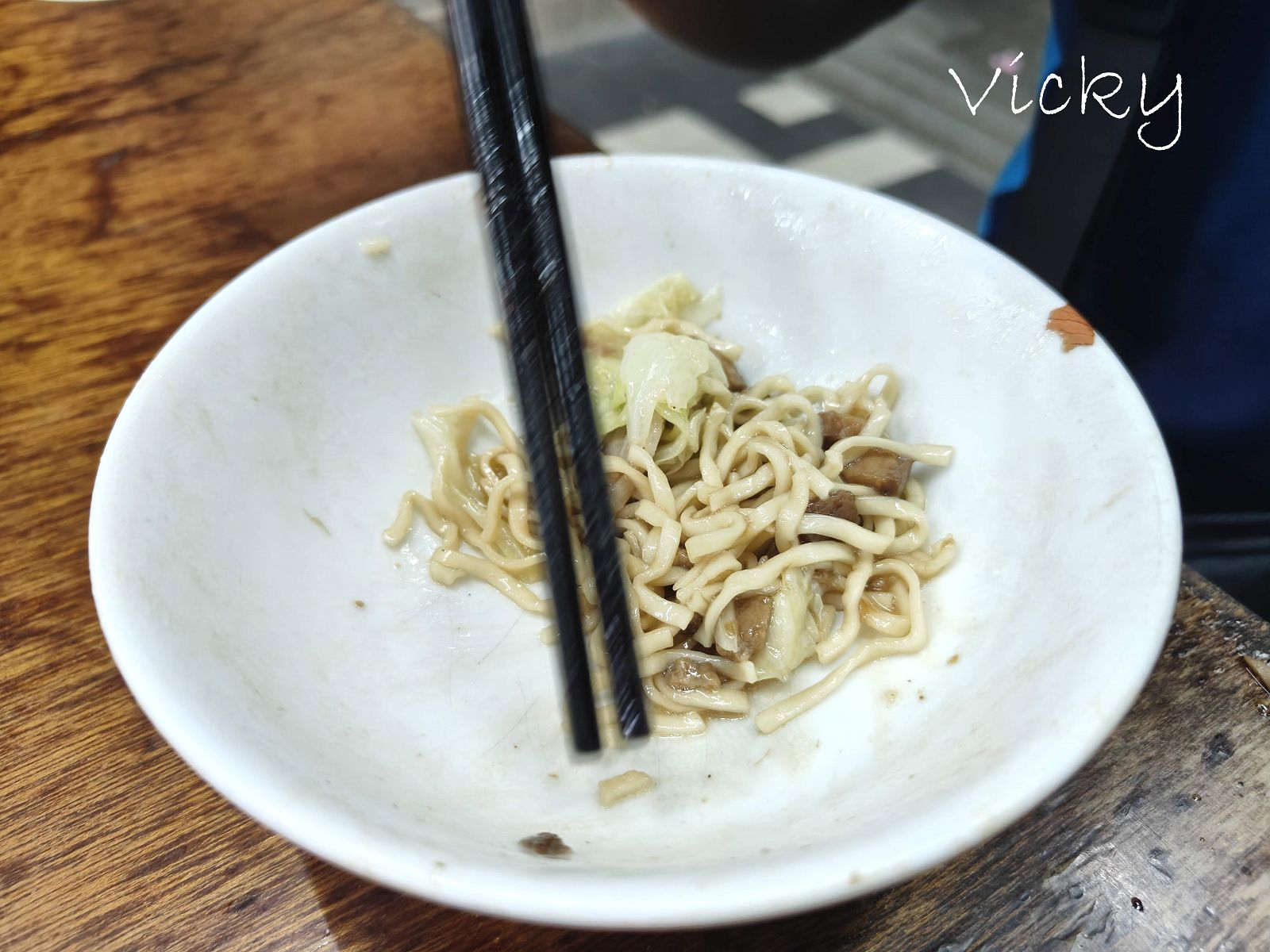 台南美食︱小杜意麵：下午賣到凌晨，老饕的深夜美食，越晚越熱鬧，附菜單