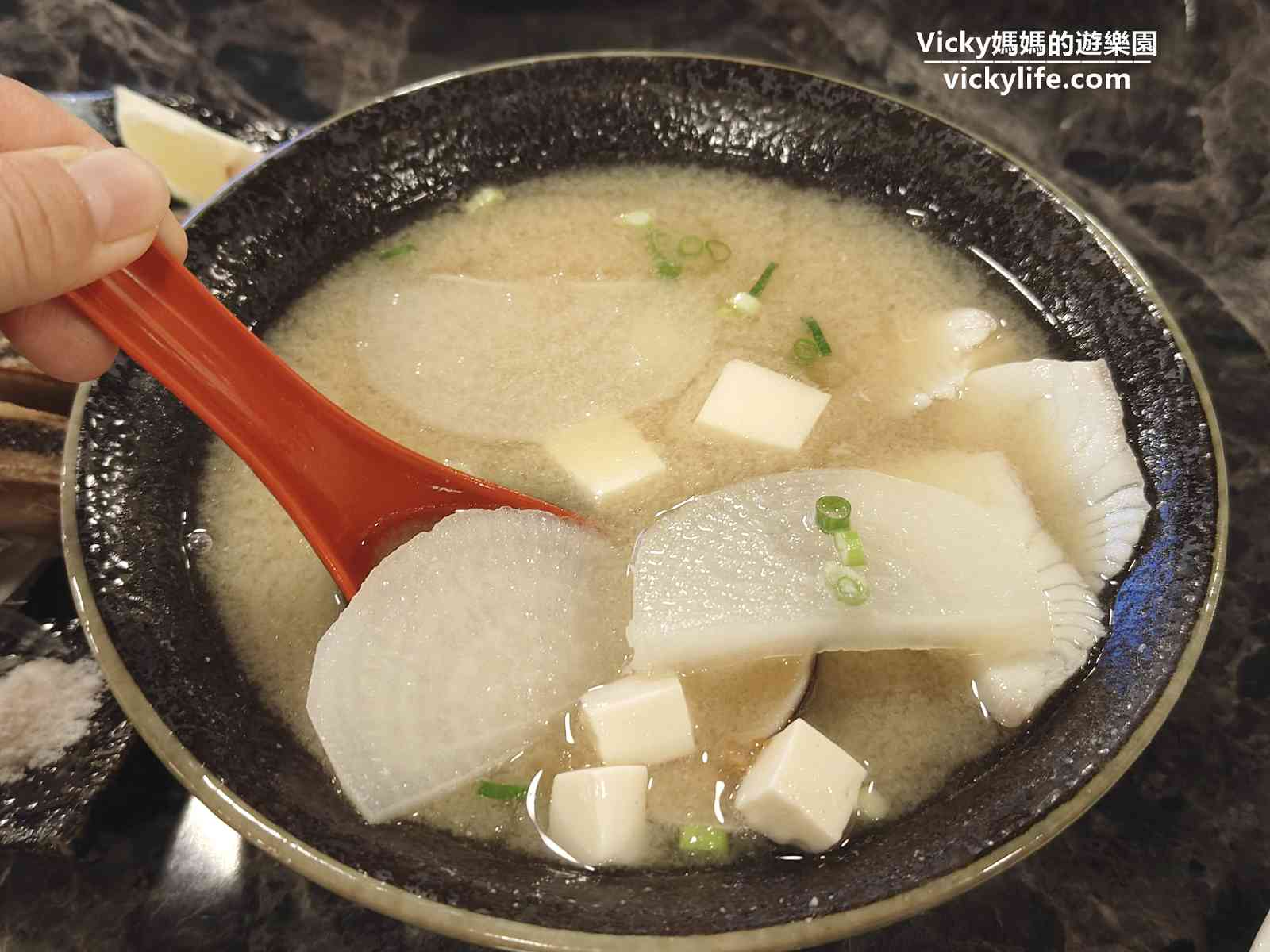 仁德美食︱甘吧居酒屋 附菜單：晚上賣串燒烤物小炒，假日中午賣定食，近奇美博物館、捷絲旅台南虎山館的美味餐廳