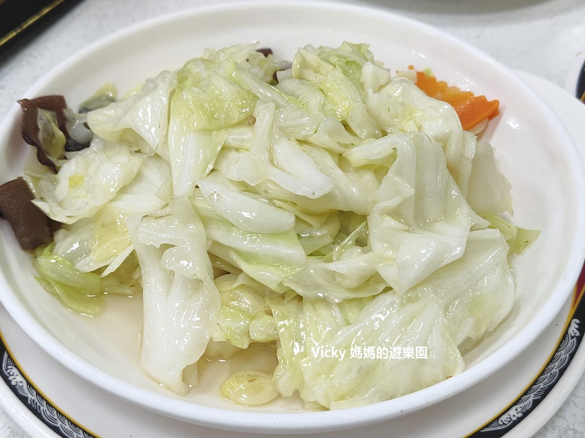 台南東區美食︱嘟嘟現炒：平價熱炒，飲料無限暢飲，聚餐好地方，附菜單