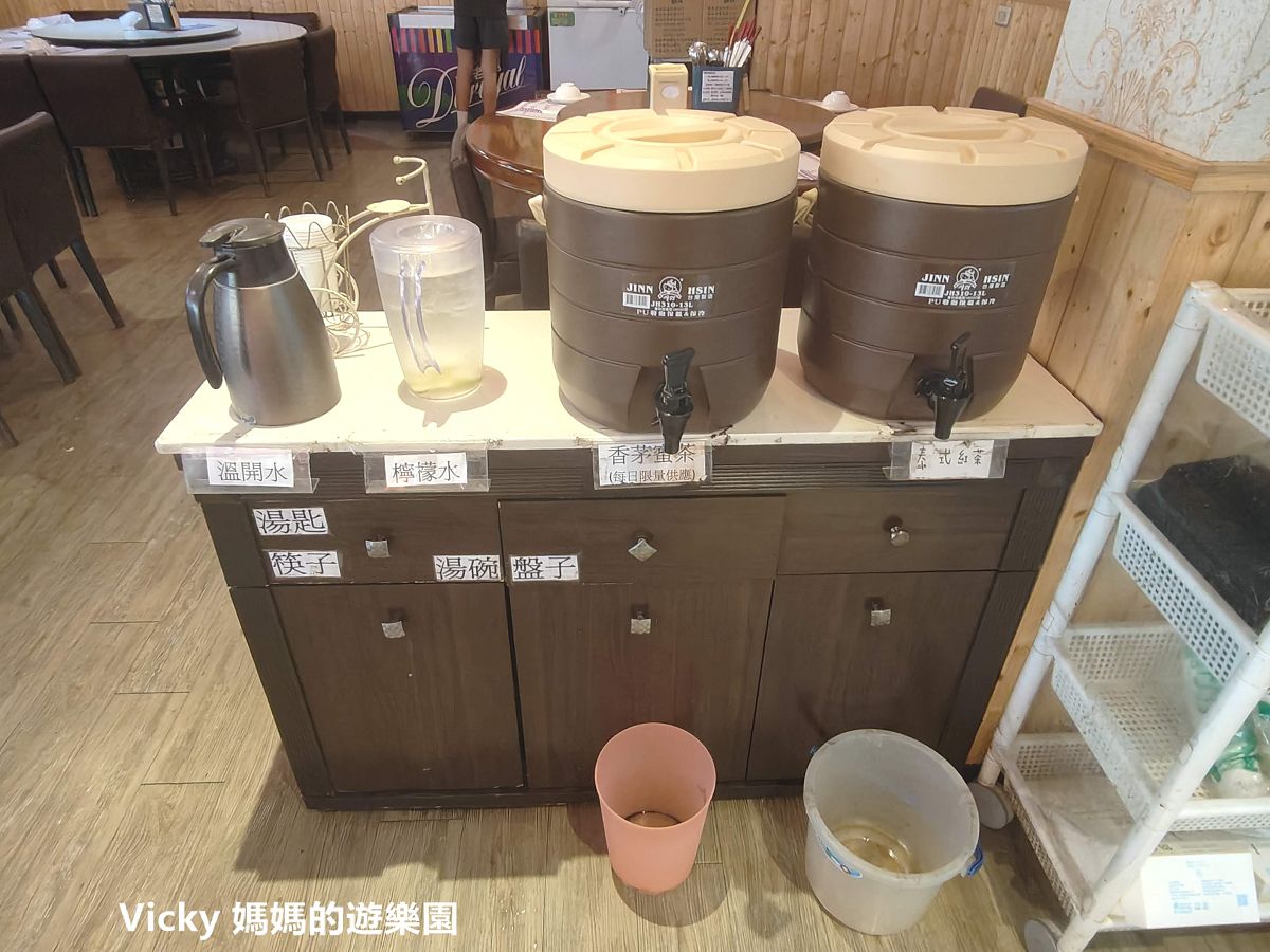 台南永康 桂河泰式料理：菜色多，飲料、冰淇淋無限量供應，家庭、公司聚餐好所在，附菜單