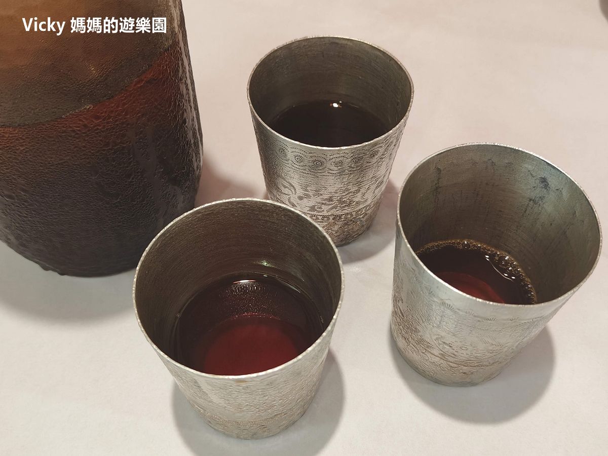 台南永康 桂河泰式料理：菜色多，飲料、冰淇淋無限量供應，家庭、公司聚餐好所在，附菜單