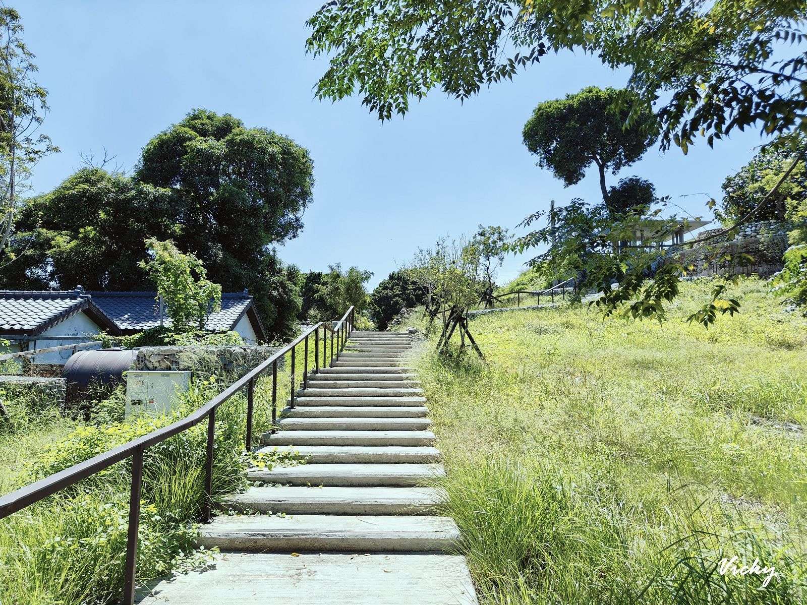 台南南區景點︱桂子山：1分鐘就登頂，眺望安平，俯瞰水交社文化園區