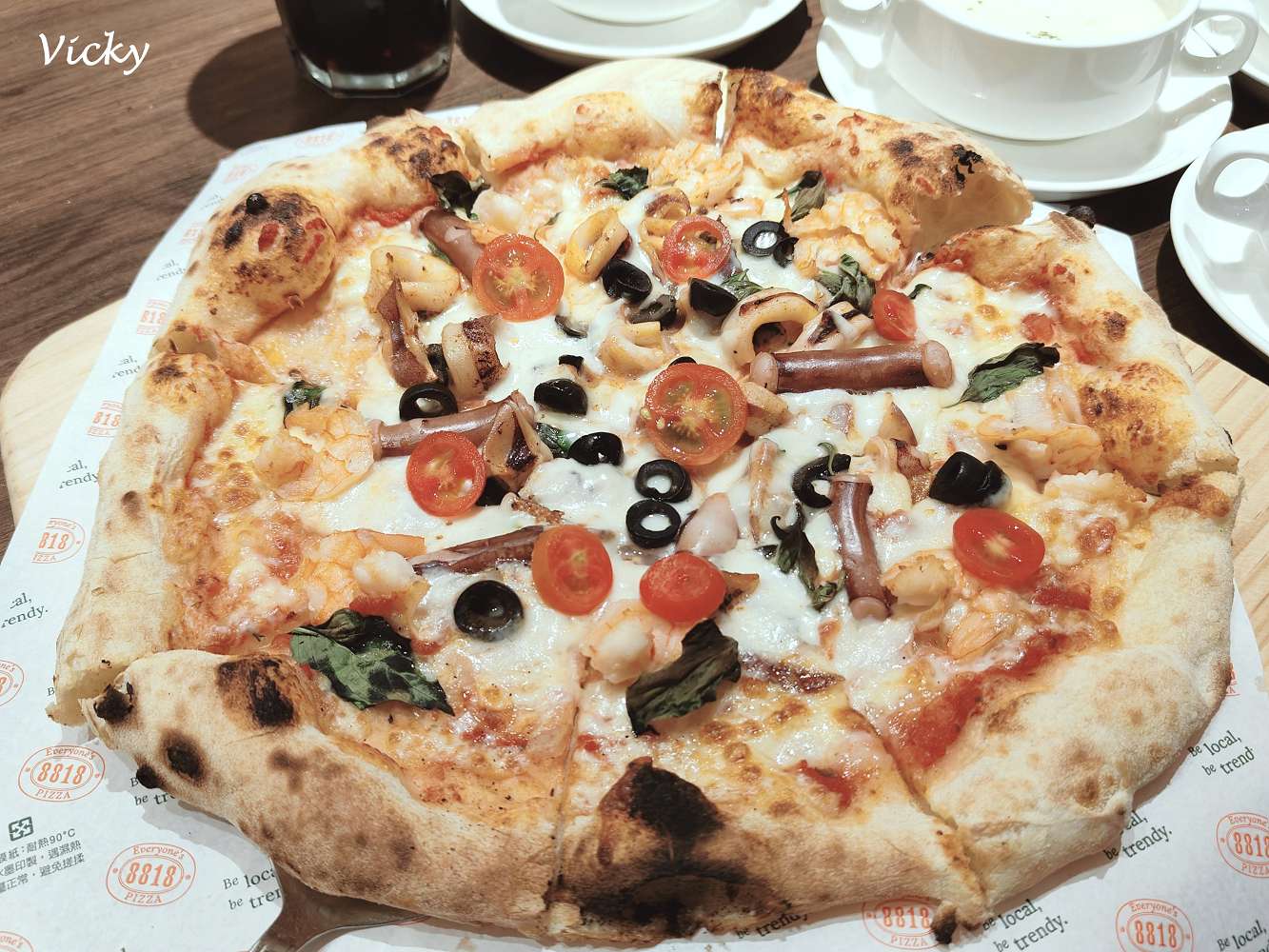 台南義式餐廳︱8818 Pizza Restaurant 比薩屋 南門店：大推披薩和炸雞，套餐好划算，附菜單連結