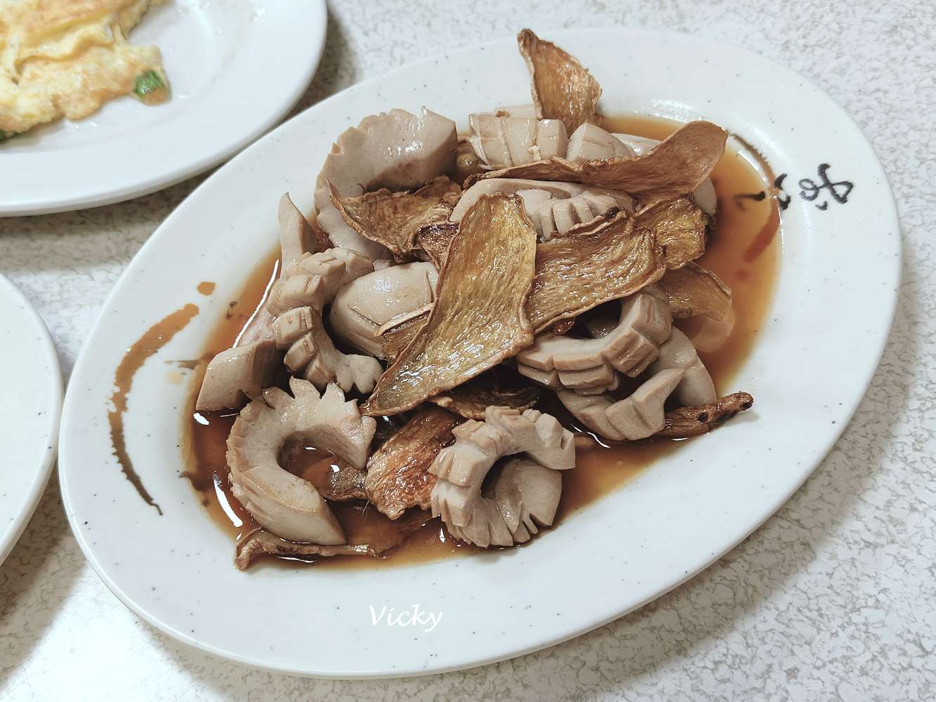 台南小吃︱阿華小炒：美味麻油腰只、鱔魚意麵，宵夜好夥伴，附菜單