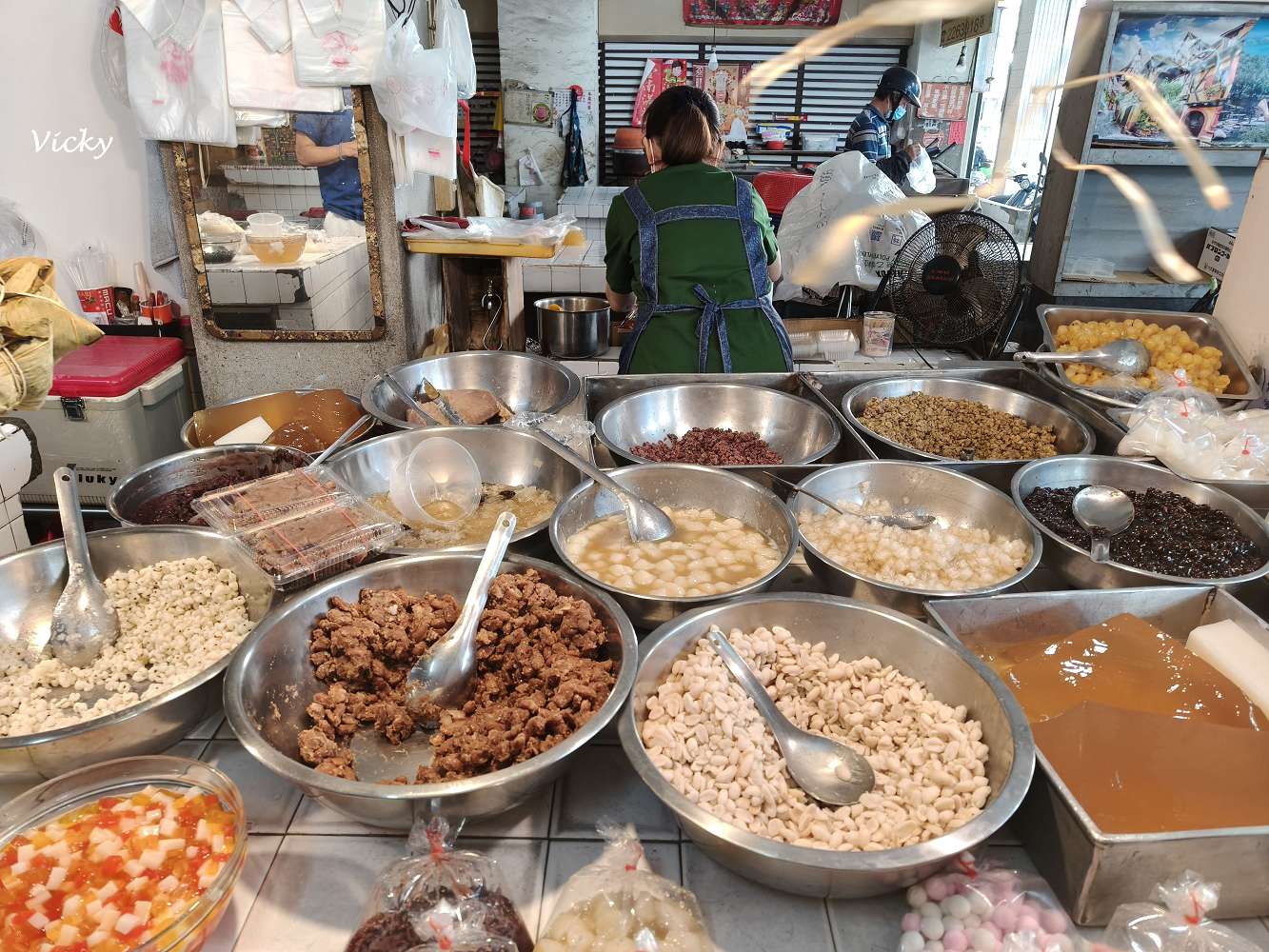 台南中西區友愛市場︱晨酌咖啡 Morning drink：冷熱都好喝，大推茶咖啡，附飲料單