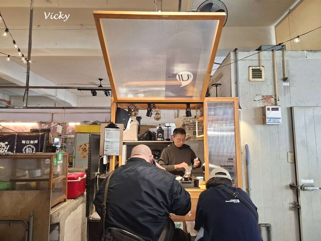 台南中西區友愛市場︱晨酌咖啡 Morning drink：冷熱都好喝，大推茶咖啡，附飲料單