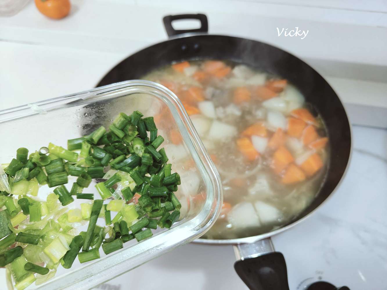 豬肉料理︱清燉蘿蔔豬肉湯：一鍋吃進營養蛋白質和滿滿根莖類蔬菜