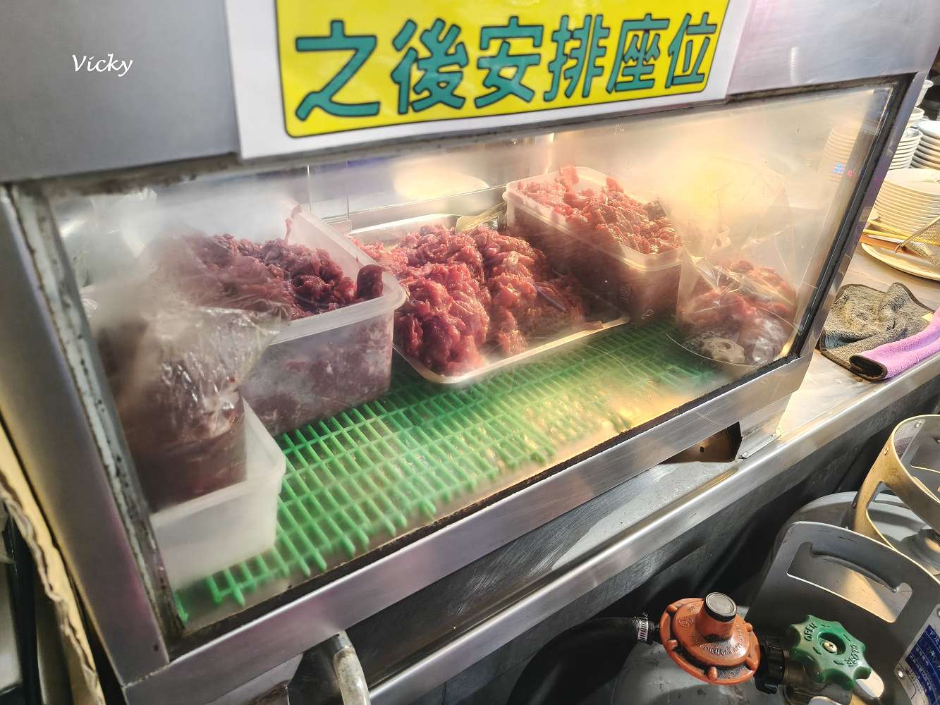 台南牛肉湯︱美鮮牛肉湯:意外發現南區24小時營業的牛肉湯,牛肉炒飯好吃耶!附菜單 台南牛肉湯︱美鮮牛肉湯:意外發現南區24小時營業的牛肉湯,牛肉炒飯好吃耶!附菜單