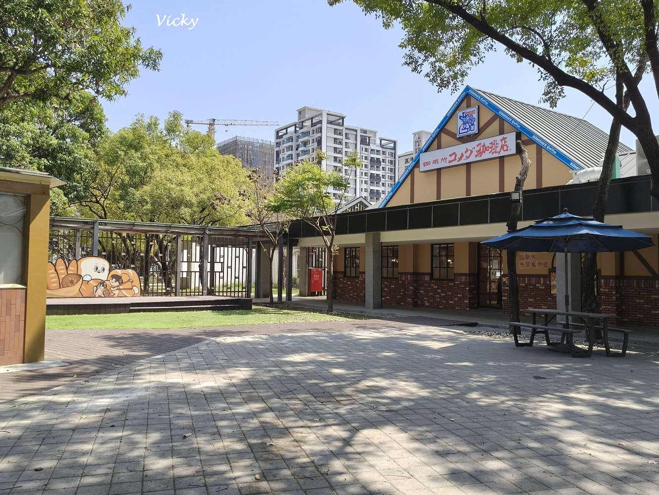 台南麵包︱ㄆㄤˋ的故事 南紡平實店：隱身公園內，青春洋溢質感麵包店，好拍好好吃