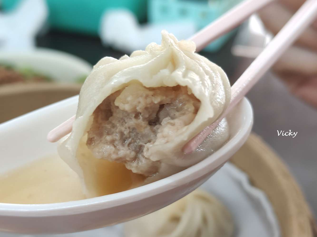 台南東區 上海好味道小籠湯包：東安路人氣點心店，環境佳但味道略有落差？