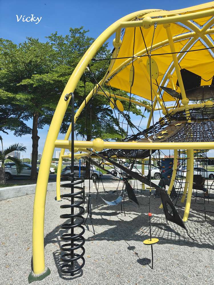 台南親子特色公園｜東區 陽光公園：小而美的攀爬遊戲天堂！