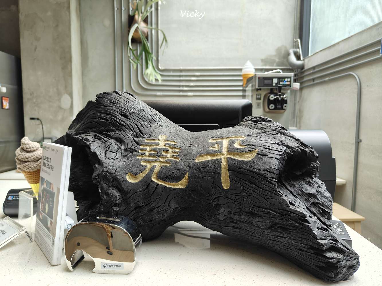 台南甜點推薦｜堯平布朗尼3店：動物系空間＋不限時享甜點、免費畫展一次滿足！