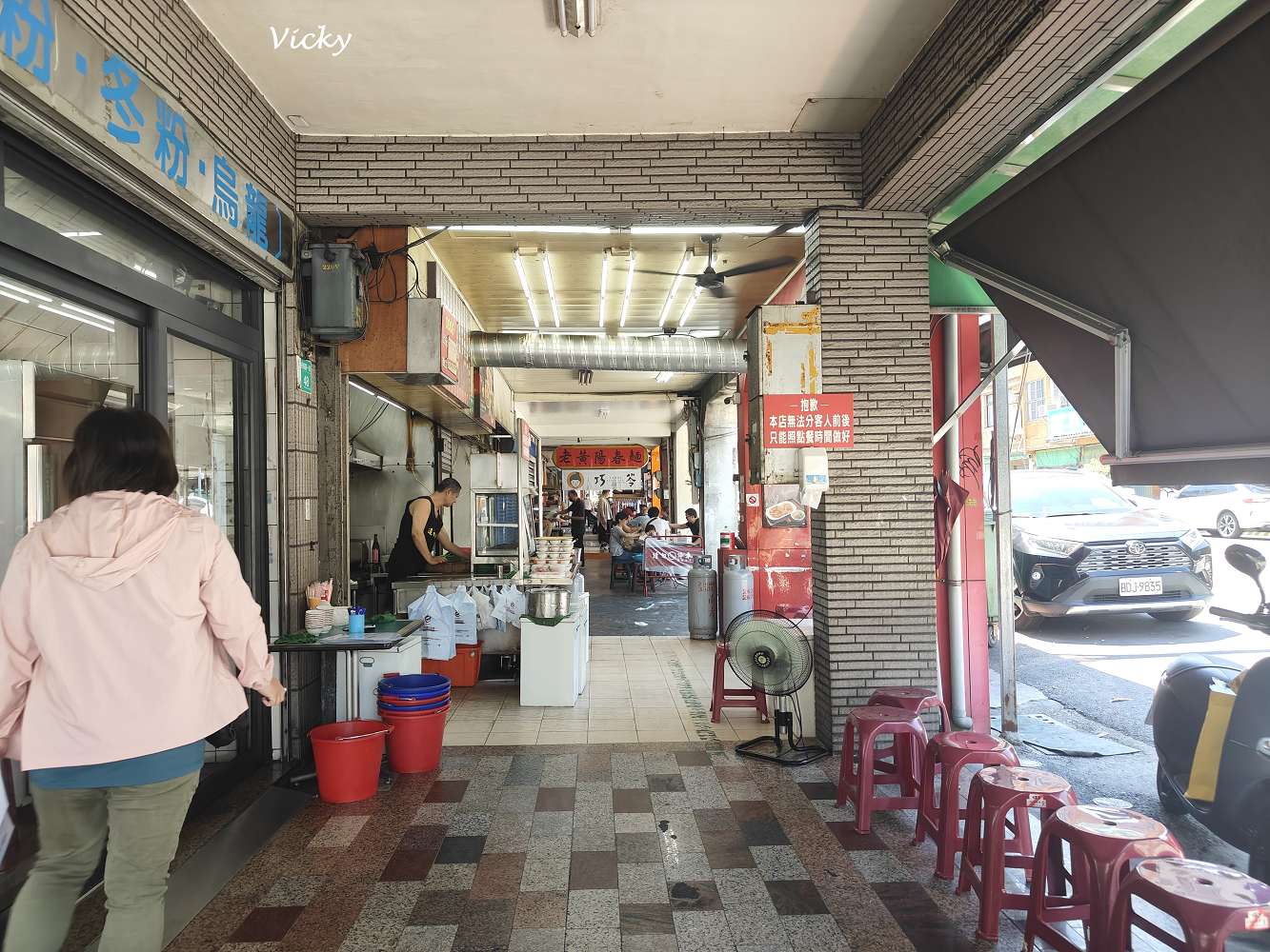 台南鱔魚意麵推薦｜府前路 東門圓環人氣老店｜進福炒鱔魚專家：超過40年歷史！鱔魚大塊又厚實，附菜單